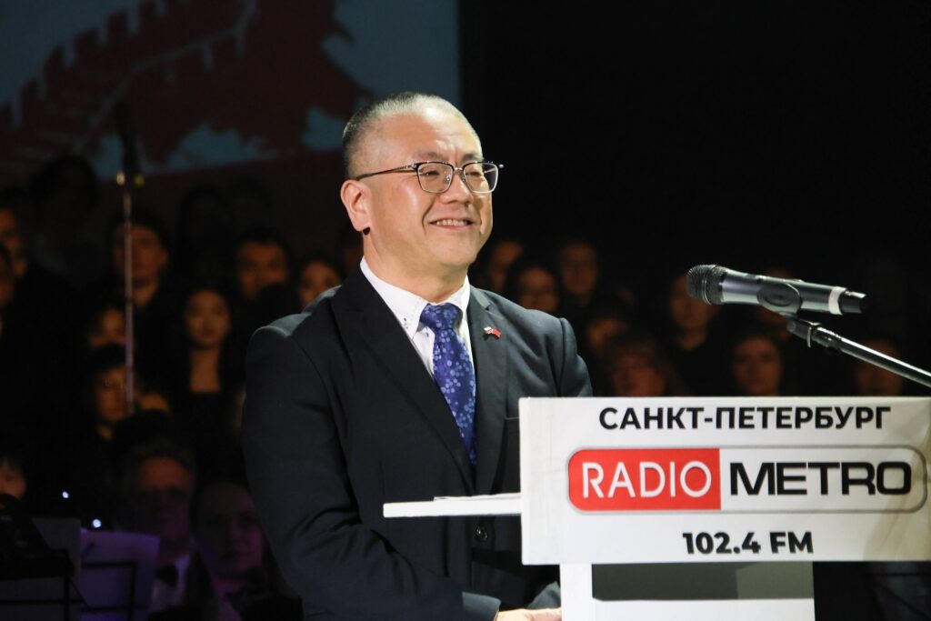 Генеральный консул КНР в Санкт-Петербурге Ло Чжаньхуэй : «Достижение консенсуса, совместное создание прекрасного будущего для глобального дела женщин»