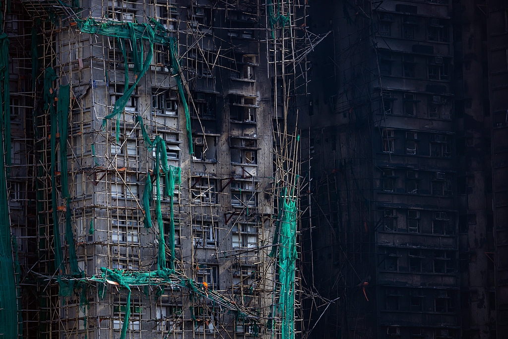 На 9 декабря число жертв пожара в Сянгане достигло 160 человек, шестеро жителей остаются пропавшими без вести