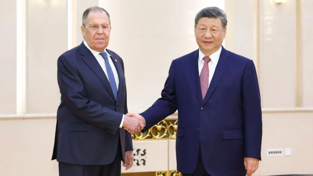 Си Цзиньпин встретился с главой МИД России в Пекине